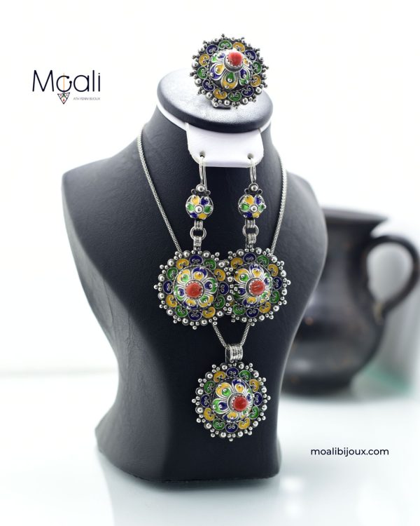 Petite parure kabyle en argent émaillé et corail