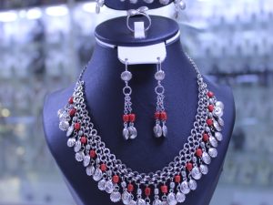 Parures en argent et corail