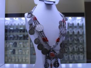 Colliers en argent ancien (Azrar)