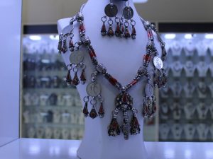 Parures en argent émaillées